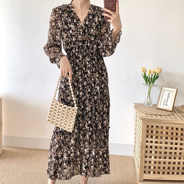 Thin V-neck pleated retro gentle wind over knee floral skirt  3910 Women's unclassified skirts