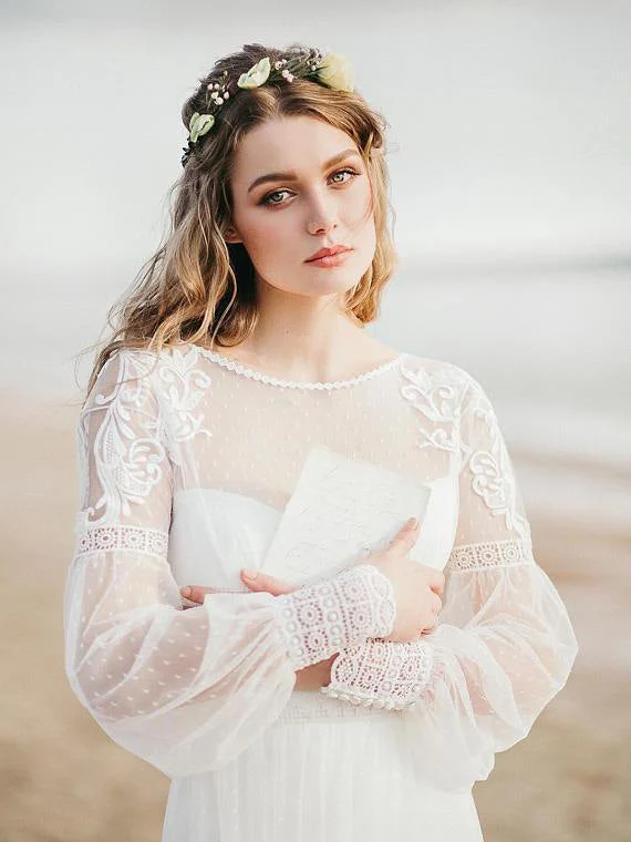 Long Sleeve Wedding Dresses Aline Romantic Beautiful Lace Beach Bridal Gown JKW337 White Lace Gown